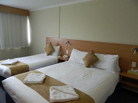 Ciloms Airport Lodge - C Tourism 23