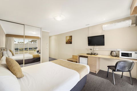 Ciloms Airport Lodge - C Tourism 28