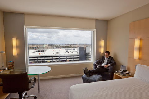 PARKROYAL Melbourne Airport - C Tourism 17