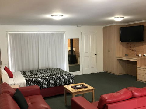 Beachcomber Motel & Apartments - C Tourism 11