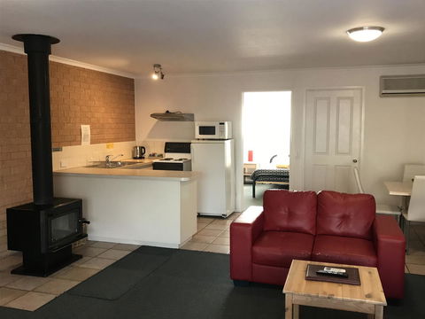 Beachcomber Motel & Apartments - C Tourism 13