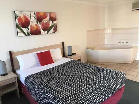 Beachcomber Motel & Apartments - C Tourism 0