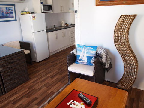 Mornington Motel - C Tourism 25