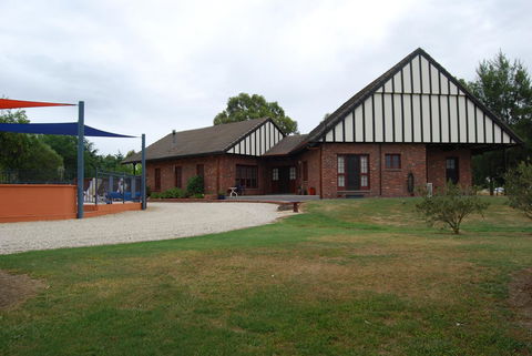 Greenvale Holiday Units - C Tourism 0