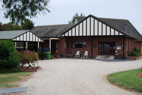Greenvale Holiday Units - C Tourism 4