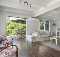 Blairgowrie Bella - light filled home with great deck - C Tourism