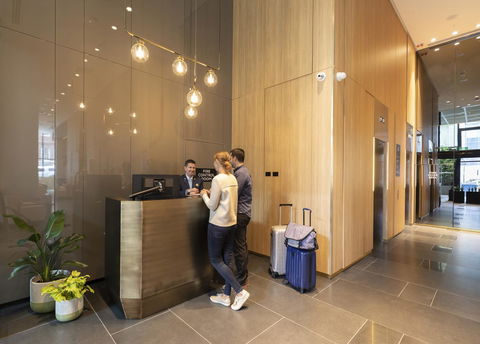Novotel Melbourne Central - C Tourism 17