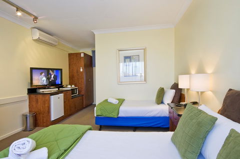 The Sandridge Motel - C Tourism 43