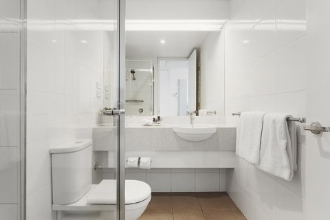 Mercure Melbourne Albert Park - C Tourism 12