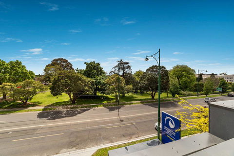 Whitehorse Apartments Hotel - C Tourism 37