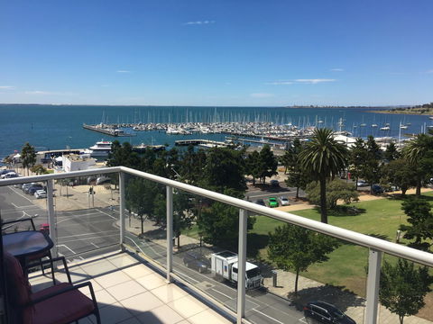Geelong Waterfront Penthouse Apartment - C Tourism 1