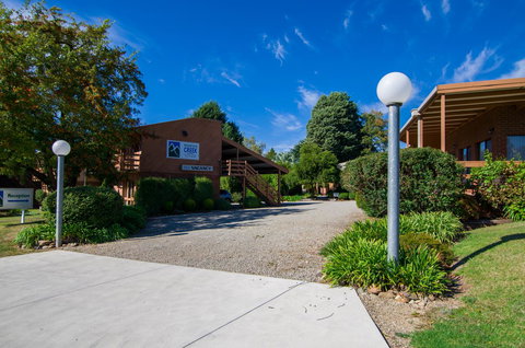 Mountain Creek Motel Bar & Restaurant - C Tourism 23