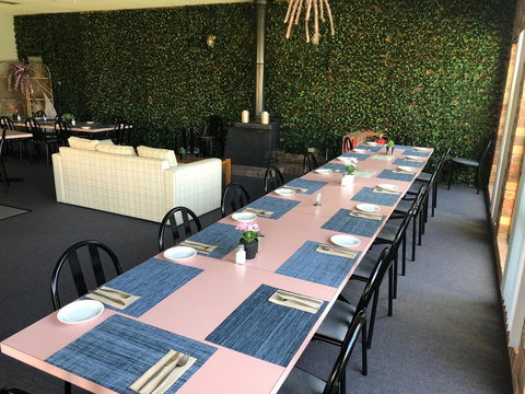 Mountain Creek Motel Bar & Restaurant - C Tourism 38