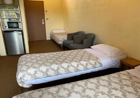 Mountain Creek Motel Bar & Restaurant - C Tourism 30