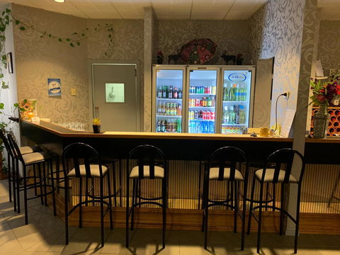 Mountain Creek Motel Bar & Restaurant - C Tourism 10