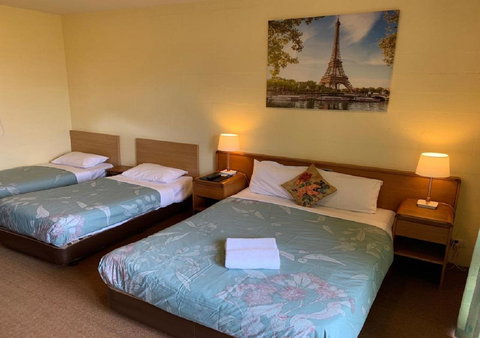 Mountain Creek Motel Bar & Restaurant - C Tourism 36