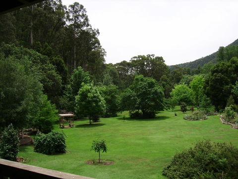 Shady Brook Cottages - C Tourism 23