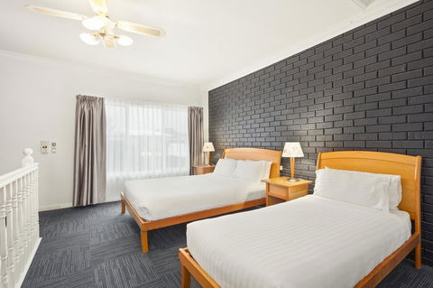 The International Motel Apollo Bay - C Tourism 9