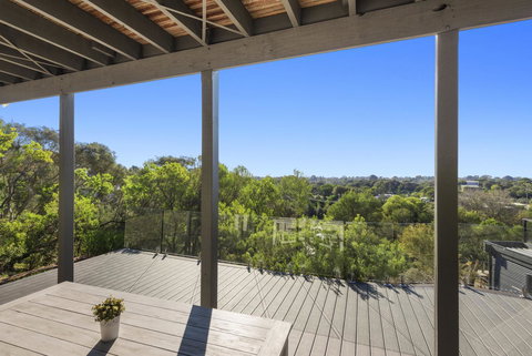 Beachside House - C Tourism 21