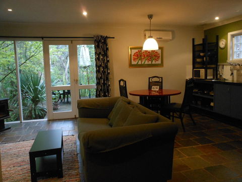 Merrimeet Cottages - C Tourism 12