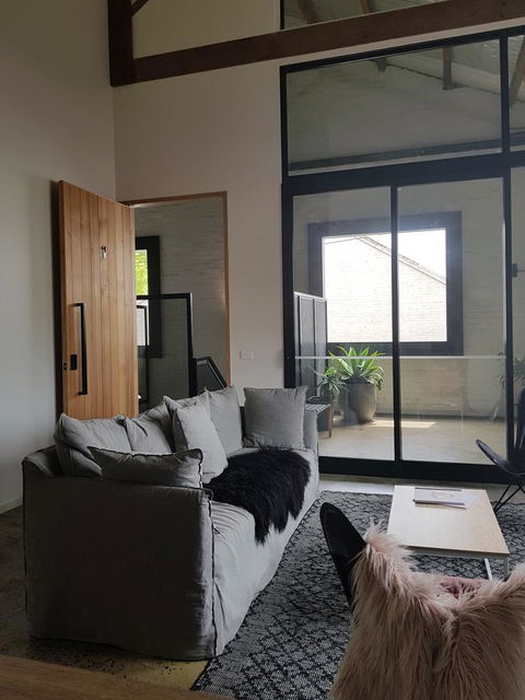 THE WAREHOUSE APARTMENTS - C Tourism 1