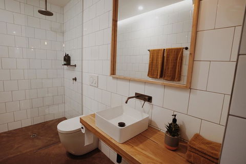 THE WAREHOUSE APARTMENTS - C Tourism 10