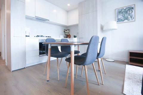 Box Hill 2 Bedroom Apt (La Maison) 02 - C Tourism 1