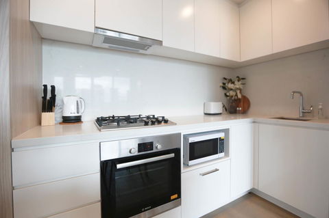 Box Hill 2 Bedroom Apt (La Maison) 02 - C Tourism 6
