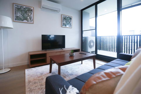 Box Hill 2 Bedroom Apt (La Maison) 02 - C Tourism 2
