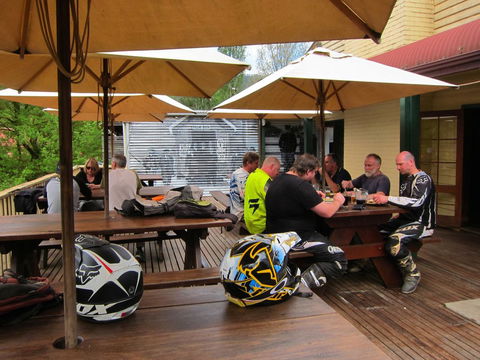 The Harrietville Snowline Hotel - C Tourism 34