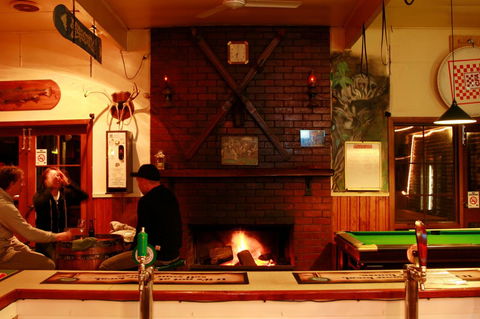 The Harrietville Snowline Hotel - C Tourism 3