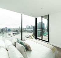 Melbourne Private Apartments - Collins Wharf Waterfront Docklands - C Tourism