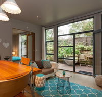 The Love Shack - romantic bungalow - C Tourism