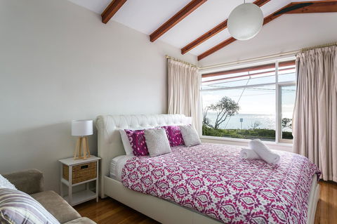 Beach Front Beauty - Ocean Front Views - C Tourism 9