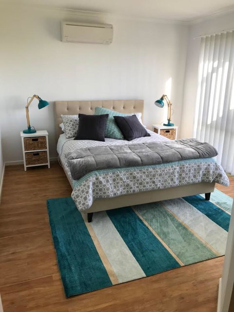 Sunsets On Martyrs Luxury Coastal Beach House Peterborough - C Tourism 14