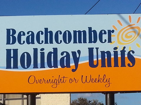 Beachcomber Holiday Units - C Tourism 22