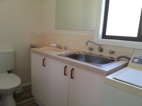 Beachcomber Holiday Units - C Tourism 20