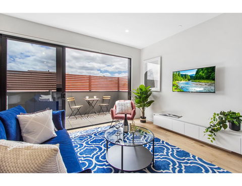 Boutique Apartment In Quiet, Sought-after Suburb - C Tourism 1