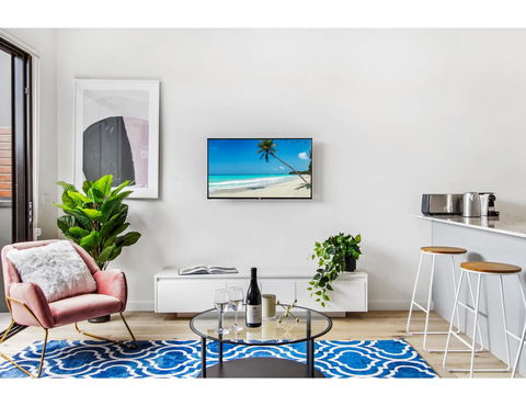 Boutique Apartment In Quiet, Sought-after Suburb - C Tourism 0