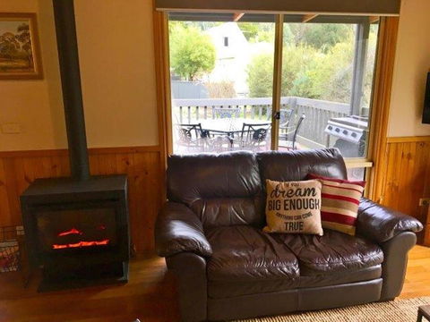 Kangurra Holiday House - C Tourism 24