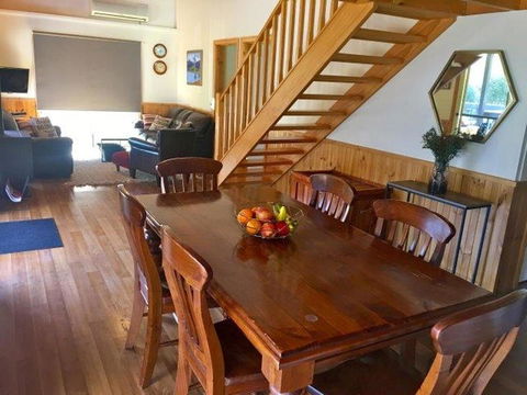 Kangurra Holiday House - C Tourism 13
