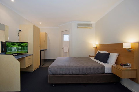 Hamilton Townhouse Motel - C Tourism 23