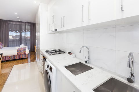 City Edge Dandenong Apartment Hotel - C Tourism 9