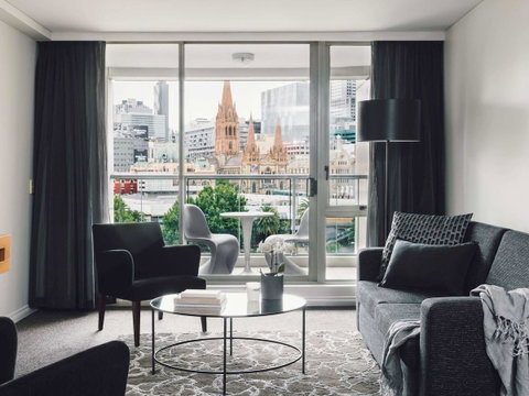 Quay West Suites Melbourne - C Tourism 1