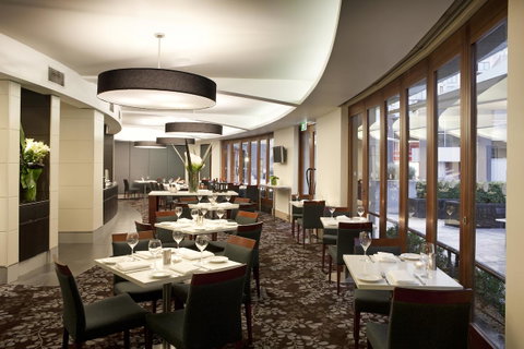 Quay West Suites Melbourne - C Tourism 21