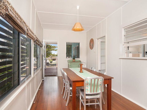 The Blue House - Flat Walk To River And Beach - C Tourism 3