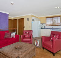 THE BOARDROOM ON BANKSIA - 11 Banksia Ave Bonny Hills - C Tourism