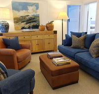 The Dewhurst - Sophisticated Entire CBD Apartment - C Tourism