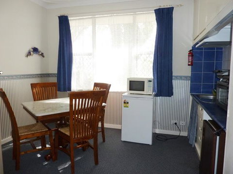 The Doo Drop Inn - C Tourism 1