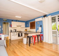 The Gee Beach House - C Tourism